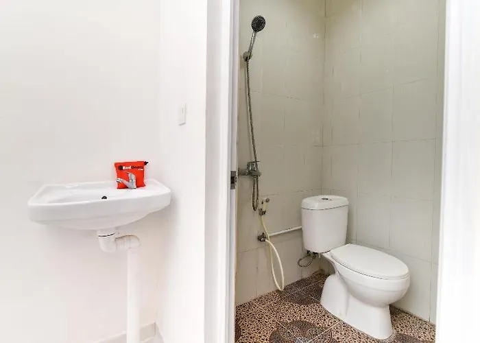 Отель Oyo 2463 Bali Balangan Джимбаран